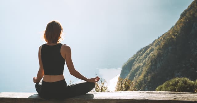Mindfulness vs. Meditation - Key Differences Explained