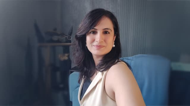 Aaina Proothi